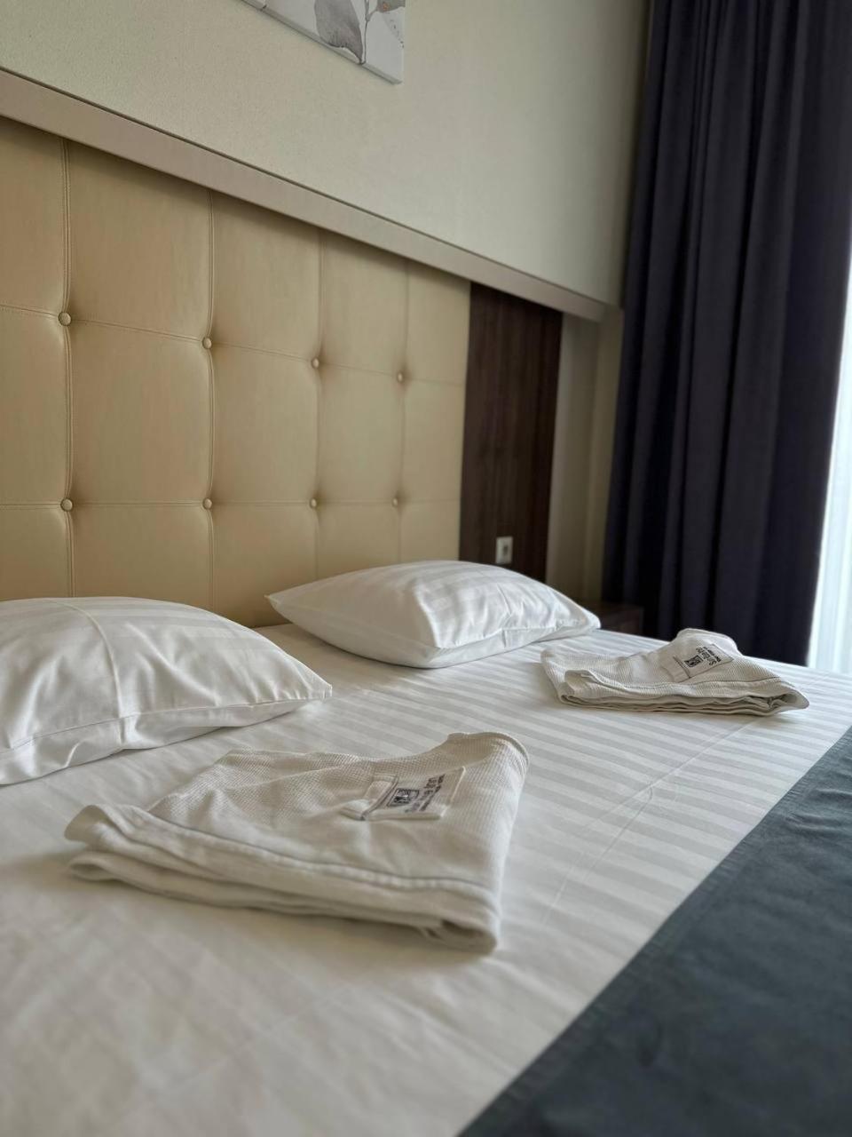 Sun Rise Inn Karagandy Екстериор снимка